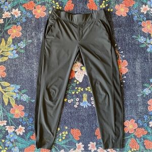 6 Athleta travel active pants, stretchy sides, dark olive green, elastic waist